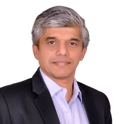 Gireendra Kasmalkar, Investments & tech services